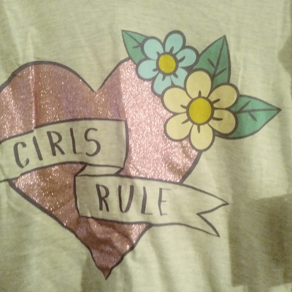 💥4/$20 NEW GIRLS TOP, 10/12 - Picture 2 of 5